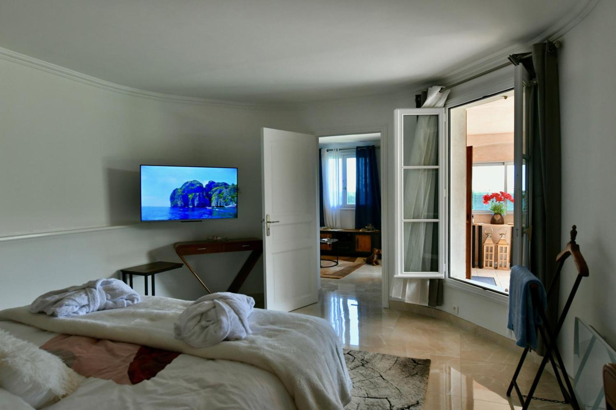 Elegant-Cosy 2P55M2 Dans Bas De Villa Provencale ! Villeneuve-Loubet Dış mekan fotoğraf